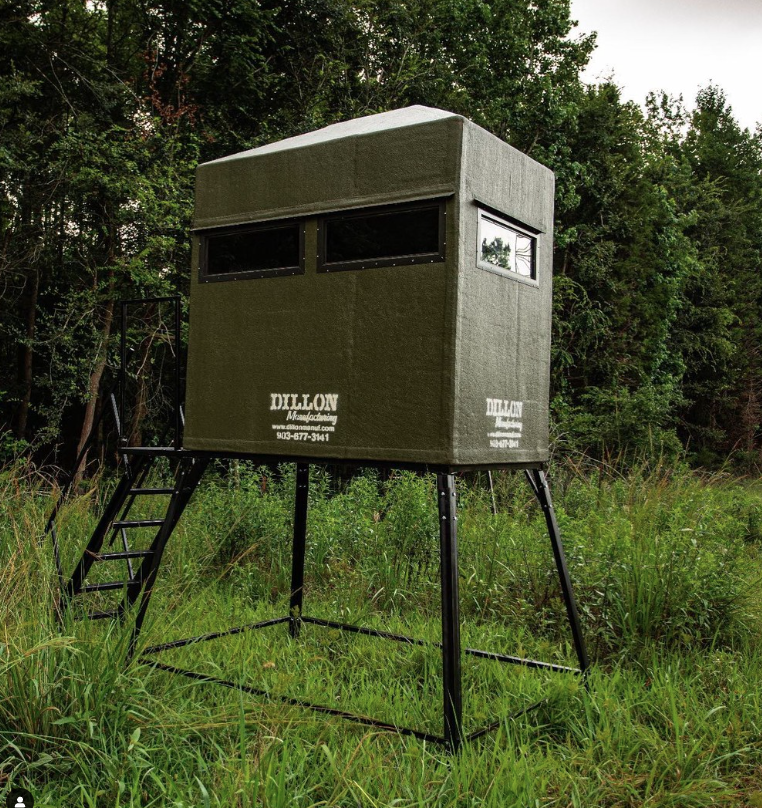 Dillon Manufacturing 4' x 6' Classic Fiberglass Insulated Deer Blind