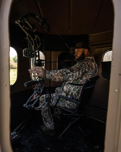 Maverick XL Deer Hunting Blind in Brown