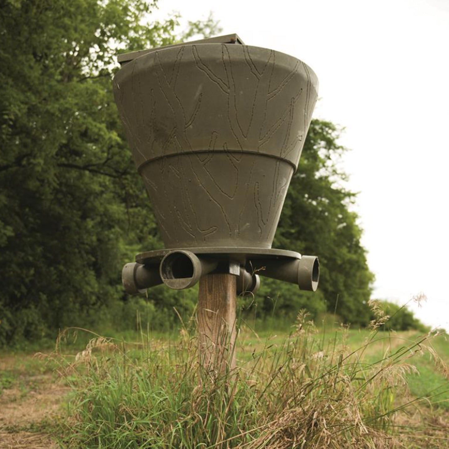 Banks Outdoors Feedbank 600 Gravity Deer Feeder