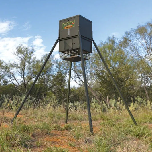 Texas Hunter 300 lb. Trophy Deer Corn Feeder with 8 Foot Legs