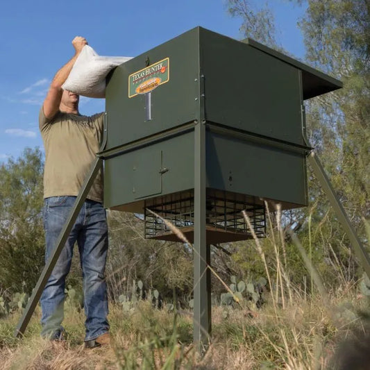 Texas Hunter 650 lb. Trophy Deer Feeder with 4 Foot Legs