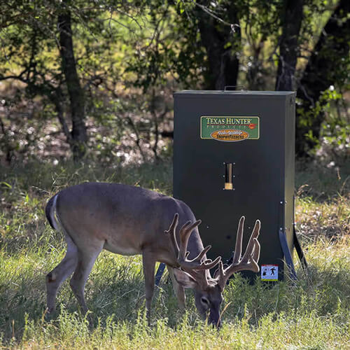 SF400: Texas Hunter 400 lb. Hideaway Stand and Fill Directional Deer Feeder