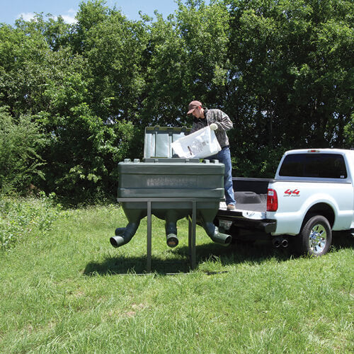 XPF1200F: Texas Hunter 1,200 lb. Xtreme Deer Fawn and Doe Protein Feeder